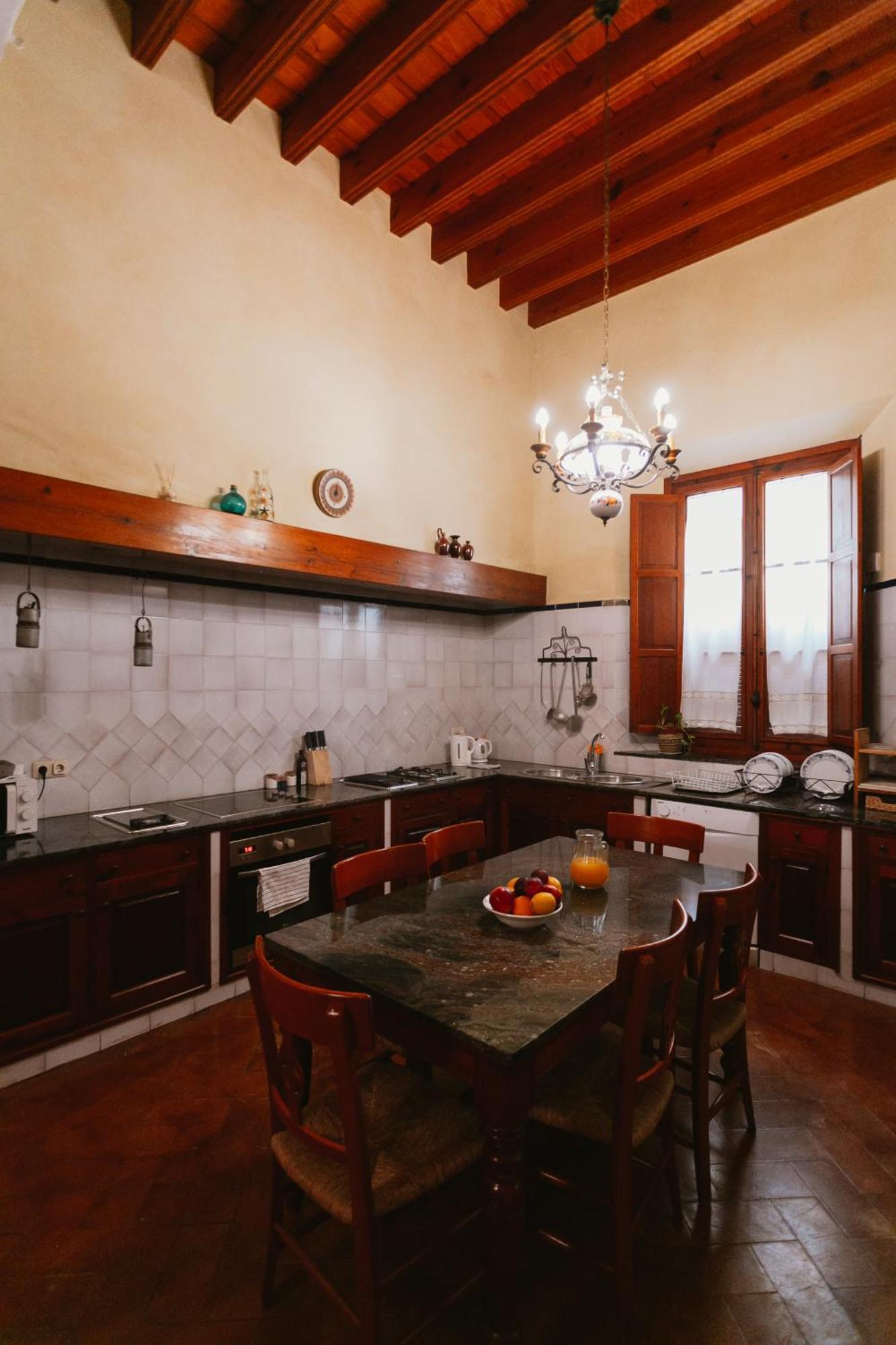 Komodo Casa Maravillas Rooms Севилья Экстерьер фото