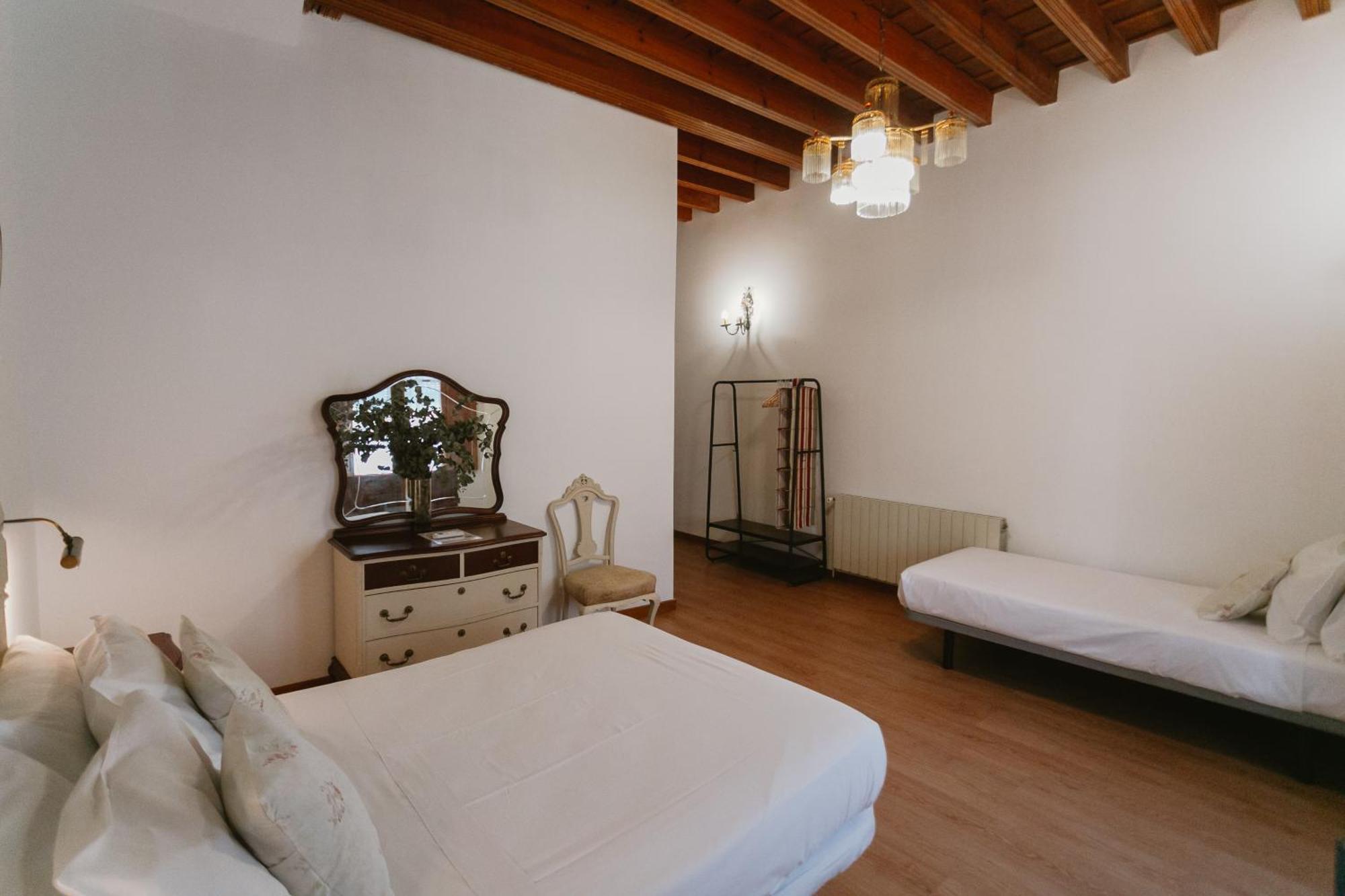 Komodo Casa Maravillas Rooms Севилья Экстерьер фото