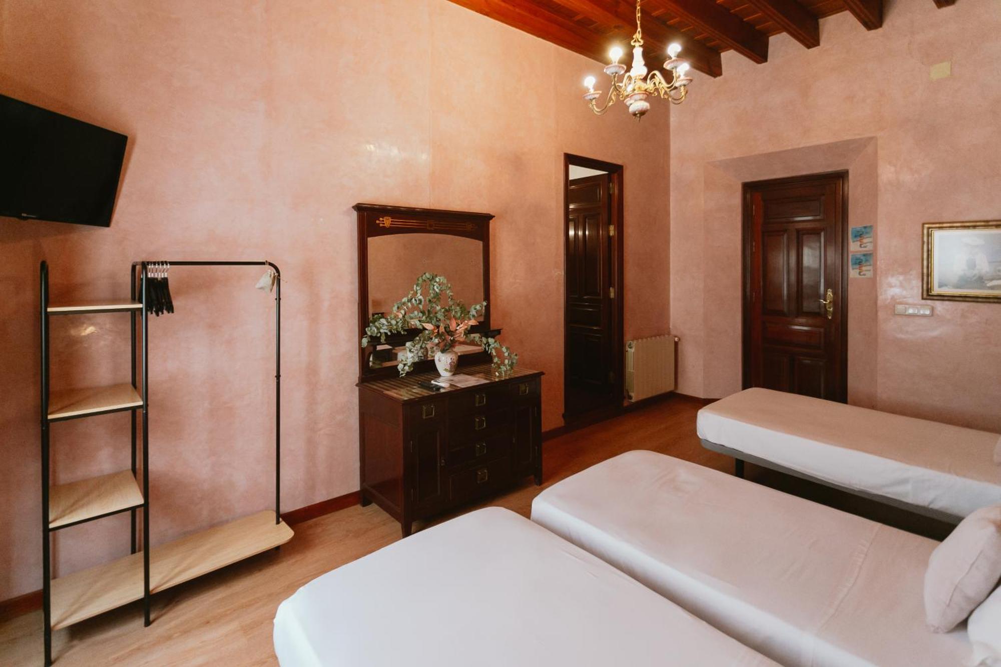 Komodo Casa Maravillas Rooms Севилья Экстерьер фото