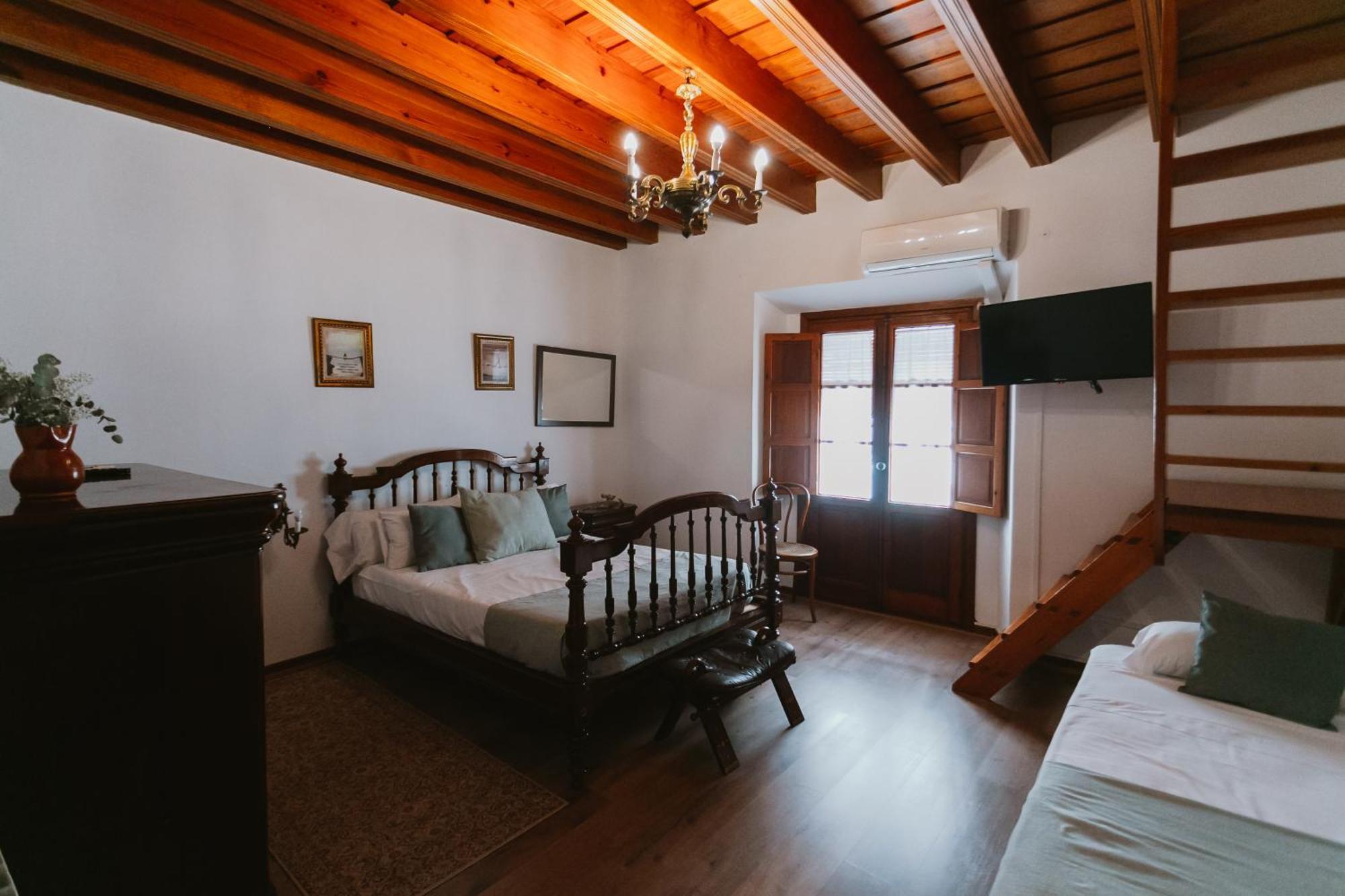 Komodo Casa Maravillas Rooms Севилья Экстерьер фото