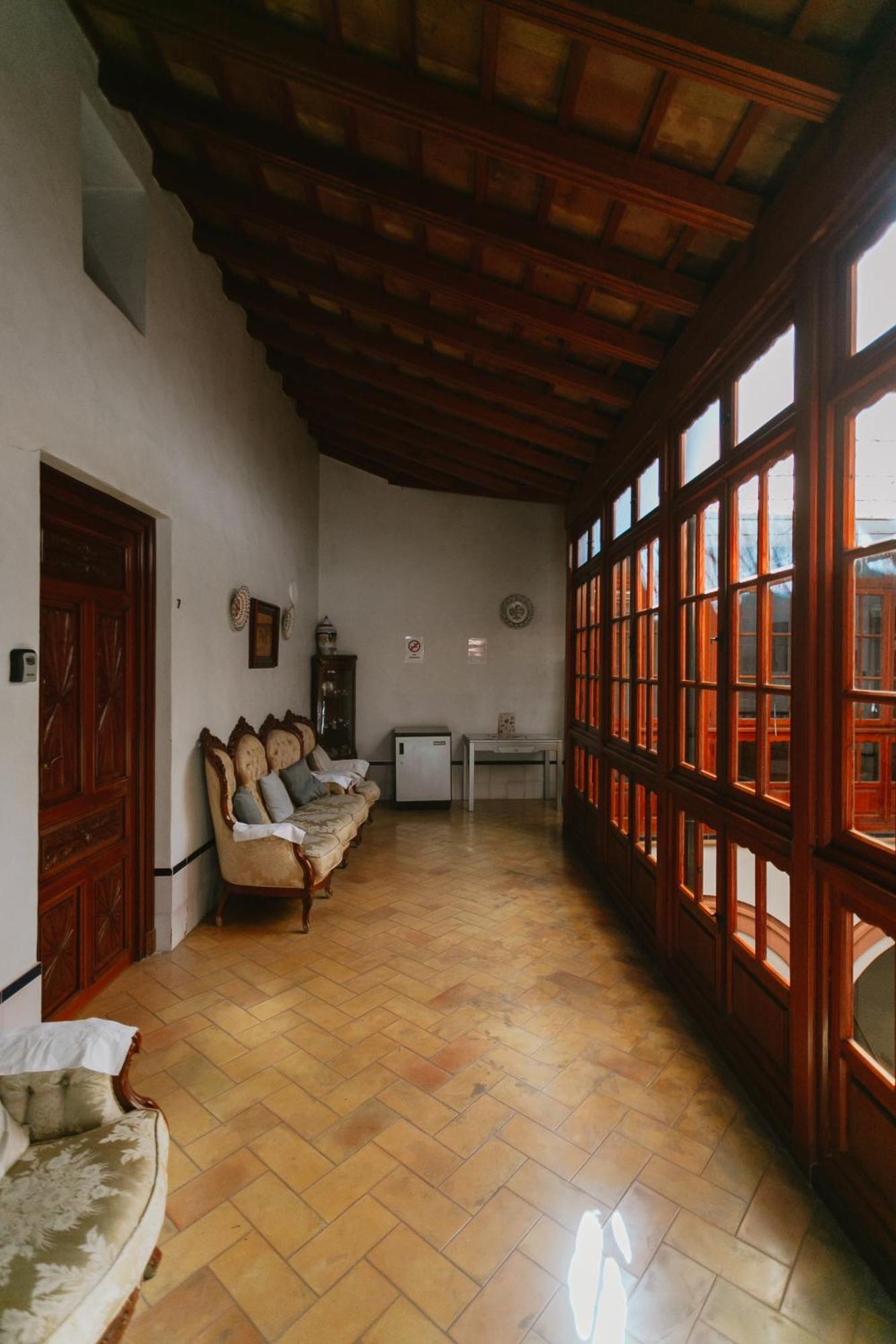 Komodo Casa Maravillas Rooms Севилья Экстерьер фото