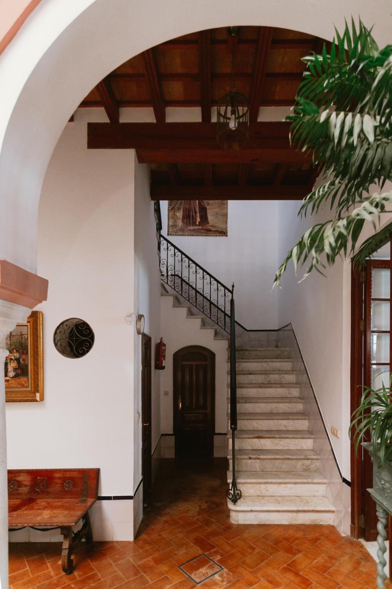 Komodo Casa Maravillas Rooms Севилья Экстерьер фото