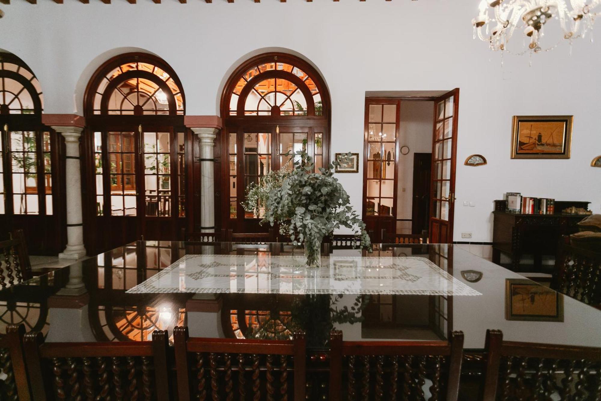 Komodo Casa Maravillas Rooms Севилья Экстерьер фото